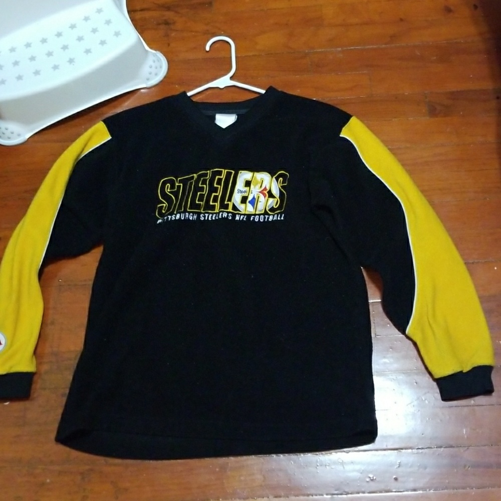 FREE WITH PURCHASE Steelers sweatshirt
